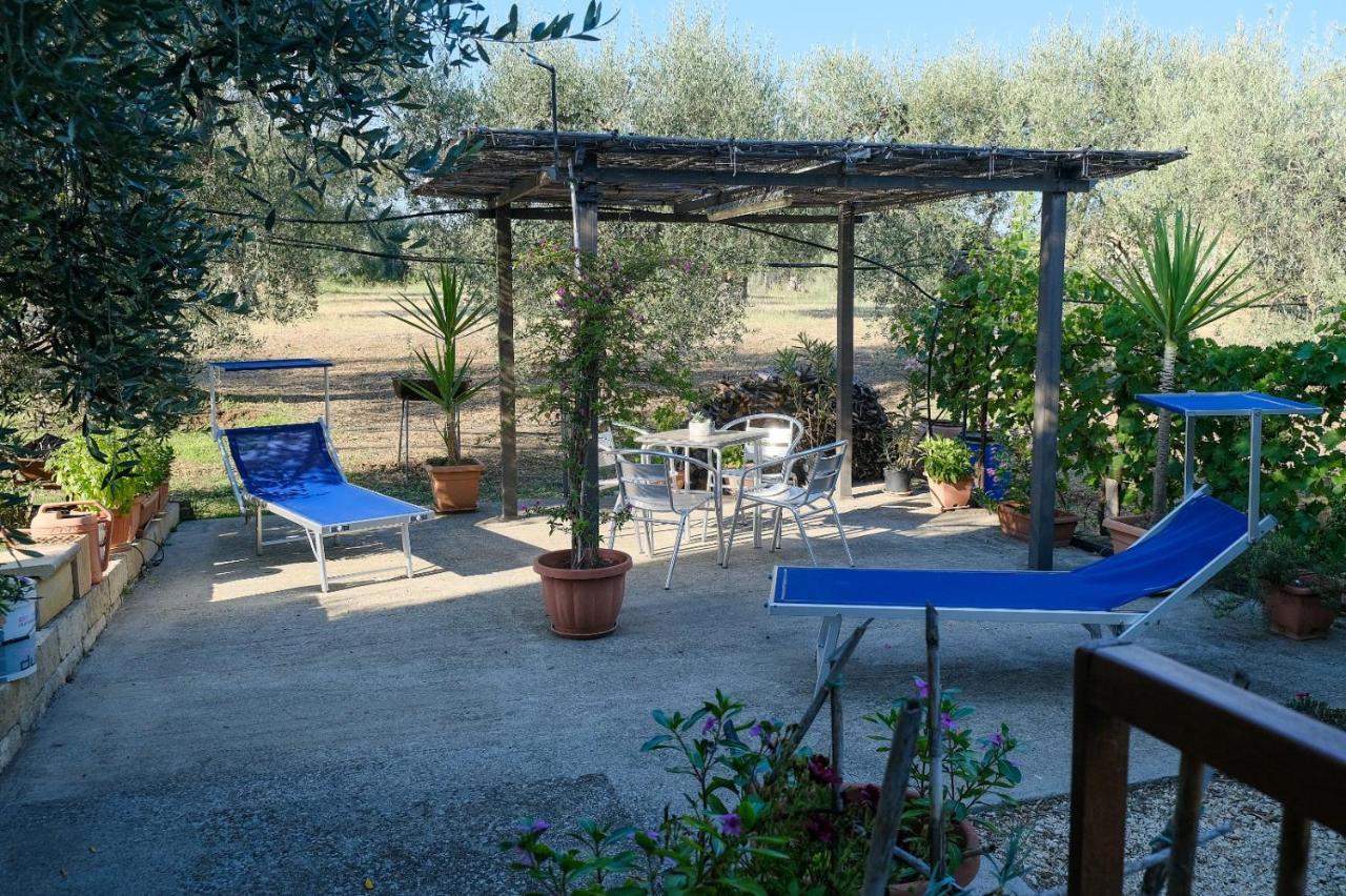 La Villa Di Campagna ปิสติชชี ภายนอก รูปภาพ
